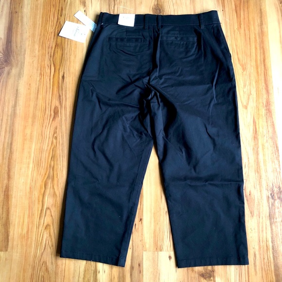 NEW CROFT & BARROW Capri Pants Black Size 4 Women’s - Picture 2 of 16